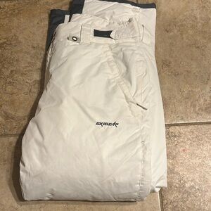White Women’s Skigear